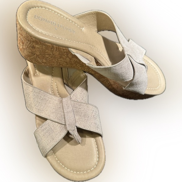 Donald J. Pliner Arya Cork Wedge Sandals Size 9 - Picture 1 of 6